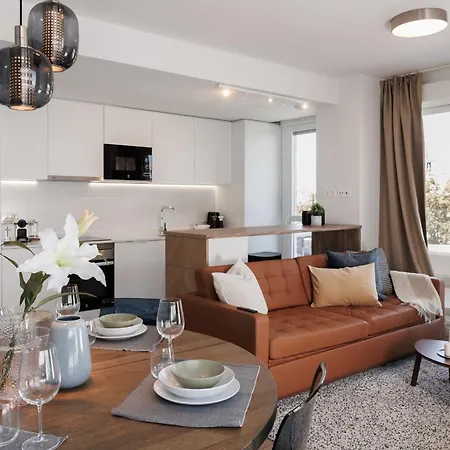 Ranhomes Apartment