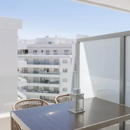 Ranhomes Apartment